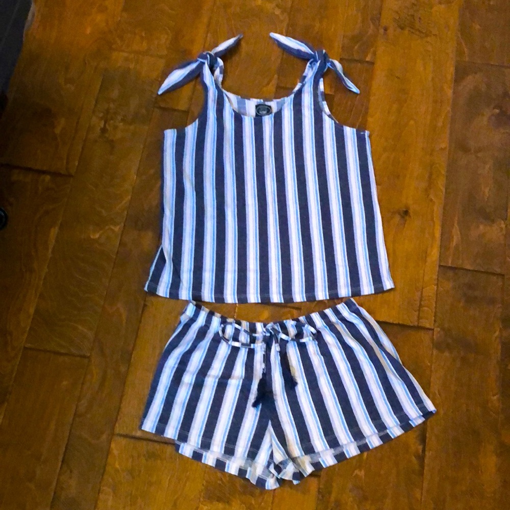 Laura Ashley Pajama Set - Sz. Small